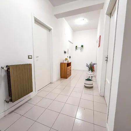 شقة Budapest Apartment, Vista Mare Rif A489 سان بنيديتّو ديل ترونتو