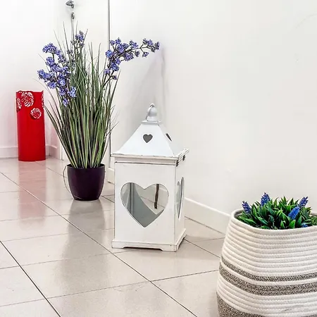 Budapest Apartment, Vista Mare Rif A489 شقة سان بنيديتّو ديل ترونتو