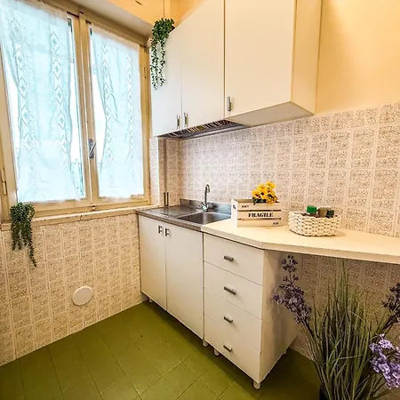 Budapest Apartment, Vista Mare Rif A489 شقة سان بنيديتّو ديل ترونتو